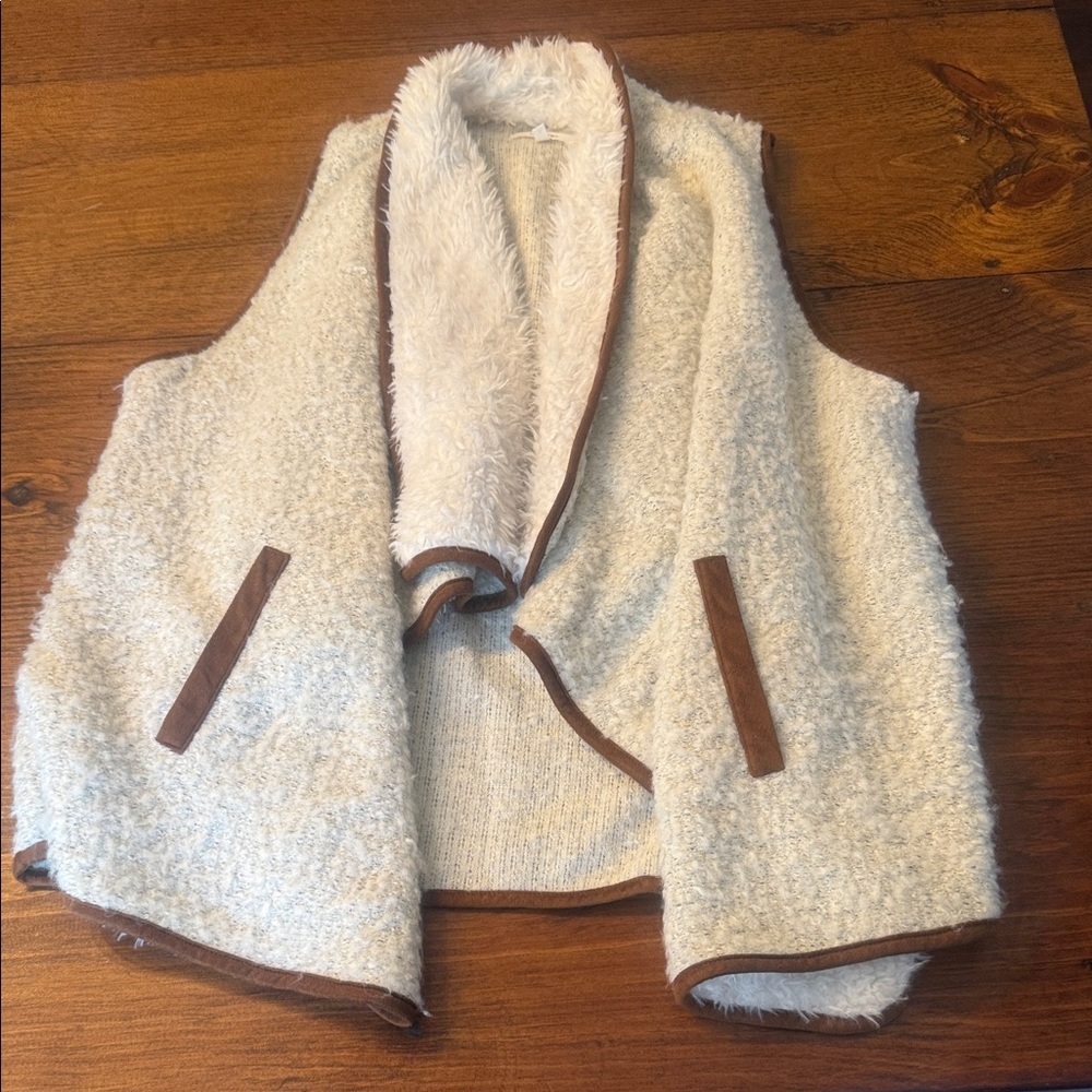 Maurices Cream Sherpa Vest